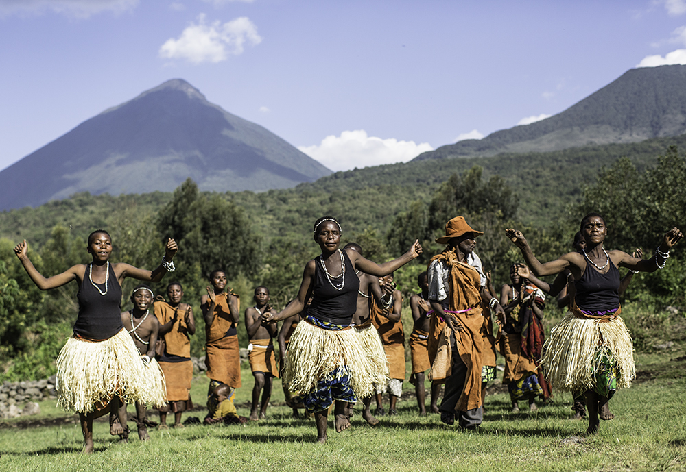 1-gahinga-batwa